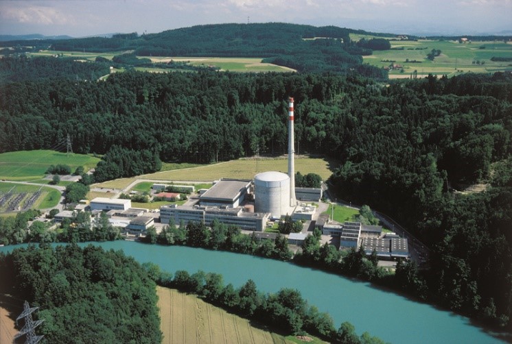 Das AKW Mühleberg liegt an der Aare im Kanton Bern, circa 70 km von der deutschen Grenze entfernt. (Bild Wikipedia) 